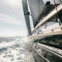Brillance, protection et perfection : les polissages adaptés à votre bateau