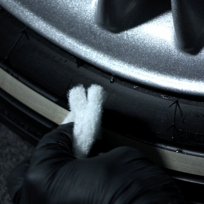 PNEU WHITE Reiniger für Weisswandreifen (250 ml)